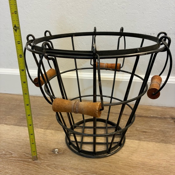 Black Iron Wire Log/Storage Basket w/ 4 Wooden Handles Farmhouse Rustic - Picture 14 of 14